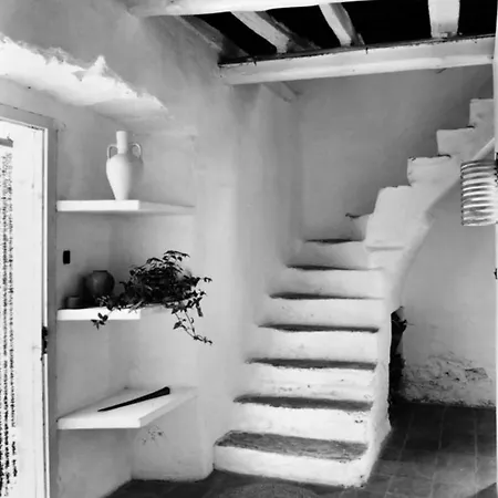 Holiday home Cozy Townhouse In The Heart Of By By Ja Coderch Cadaques
