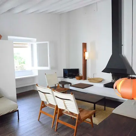 Nyaraló Cozy Townhouse In By Coderch Milá -